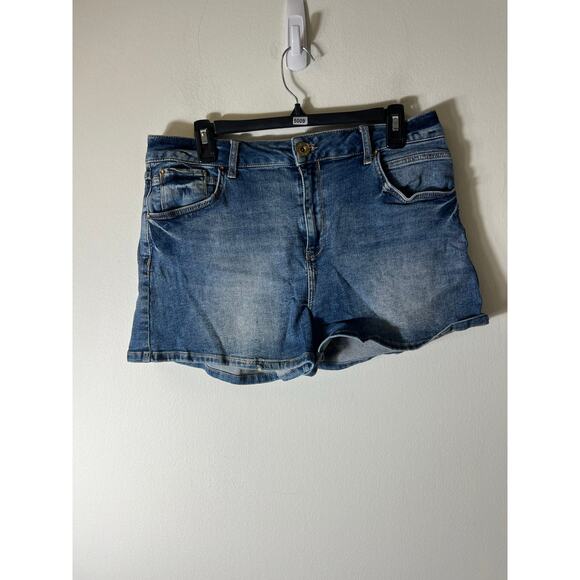 River Island Blue Jean Shorts Sz 16 - Picture 1 of 3